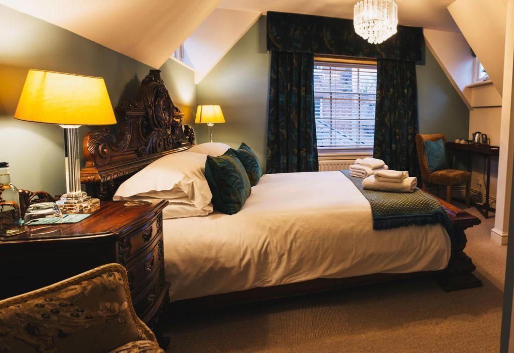 Rhubarb At Drapers Hall Shrewsbury Camera foto
